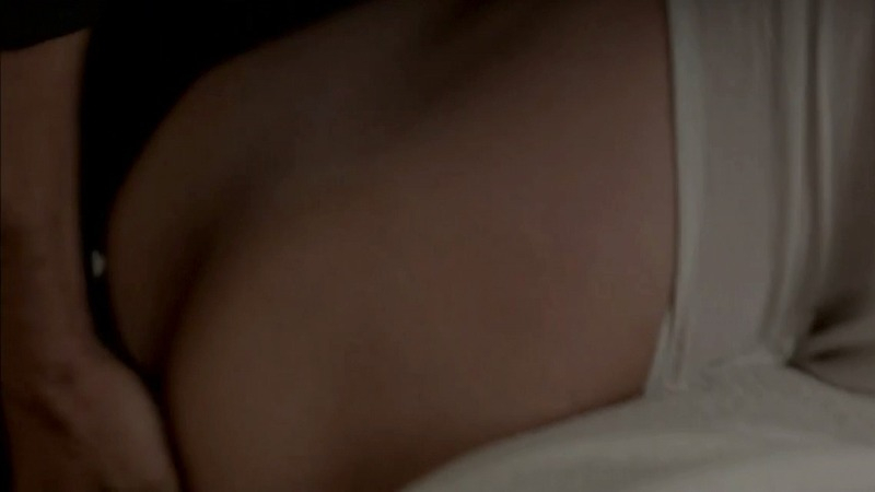 Maura Tierney Nude as Helen Solloway. Butt, bent over bed, butt close-up. 754484
