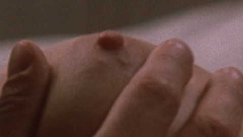 Angelina Jolie in Original Sin (2001) Breasts Breasts Close Up 697315