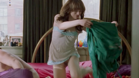 Milla Jovovich in .45 (2006) Bush Brunette Bush 726124