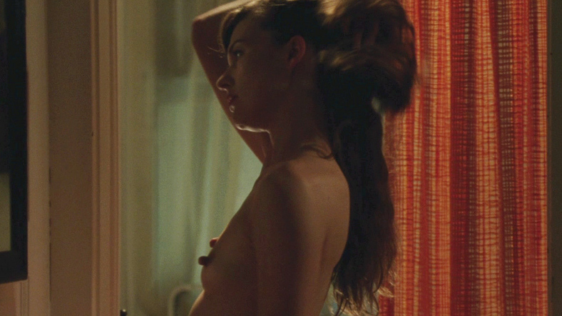 Milla Jovovich Naked as Lucetta. Breasts, brunette, hard nipples. 693141