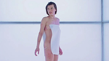 Sexiest Milla Jovovich Scene in Resident Evil: Retribution. Sexy, SFW, brunette. 719515