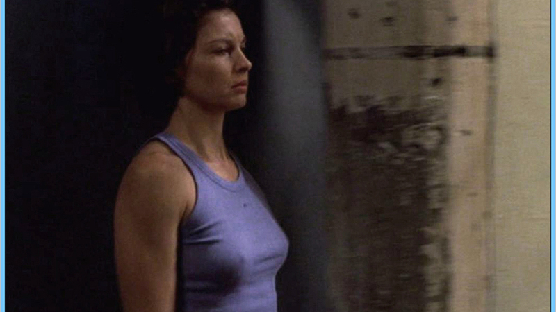 Sexiest Scenes of Jane Goodale from Someone Like You. Sexy, SFW, black hair. 581357