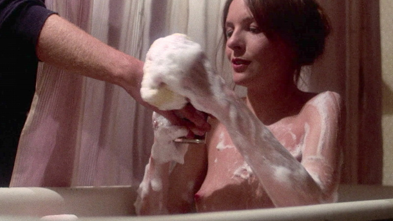 Diane Keaton Nude as Theresa. Breasts, bath, bathtub. 545252