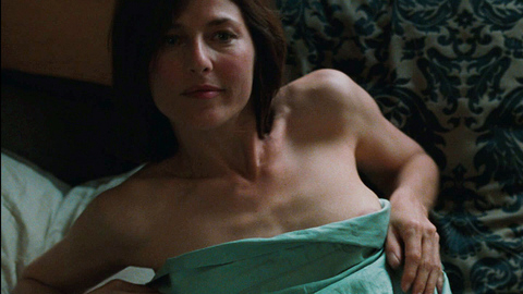 Catherine Keener in Being John Malkovich (1999) Breasts Black Hair Breast Peeking Out 711721