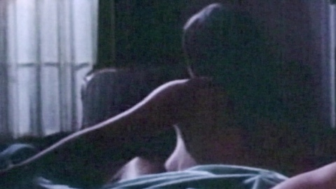 Margot Kidder Nude in Quackser Fortune Has a Cousin in the Bronx. Breasts, brunette, getting out of bed. 1008820