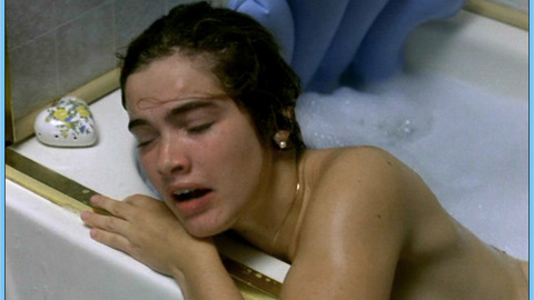 Sexiest Heather Langenkamp Scene in A Nightmare on Elm Street. Sexy, SFW, bubble bath. 546709