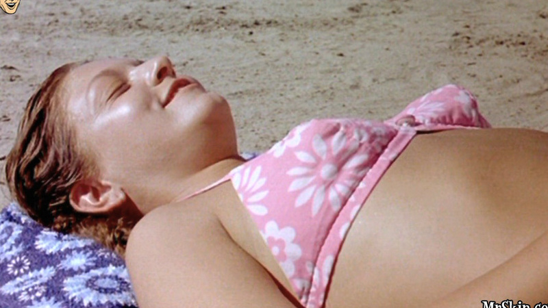 Hottest Fiona Scenes. Bikini, SFW, beach. 558867