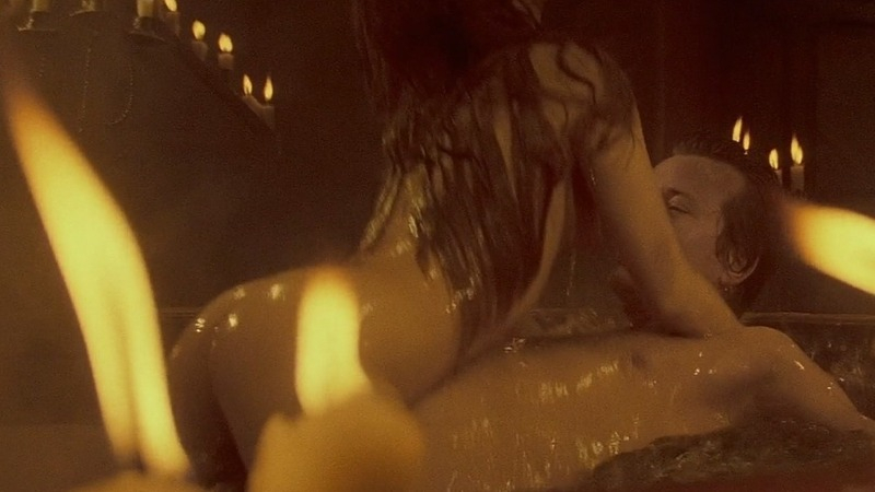 Jennifer Jason Leigh Nude in Flesh + Blood. Butt, breasts, candles. 745762