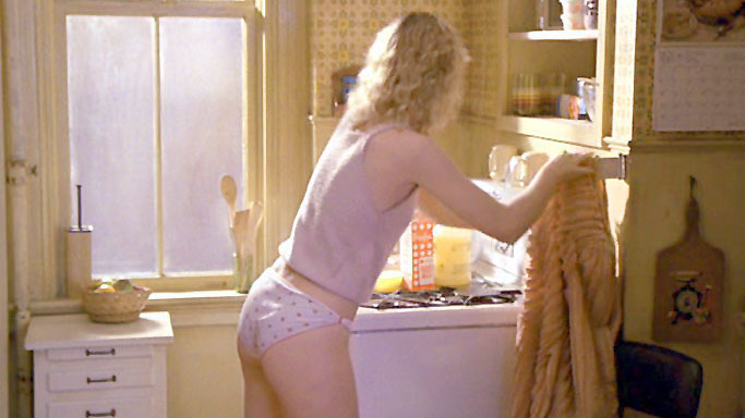 Sexiest Scenes of Belinda Keaton from Night Shift. Underwear, SFW, blonde. 547355