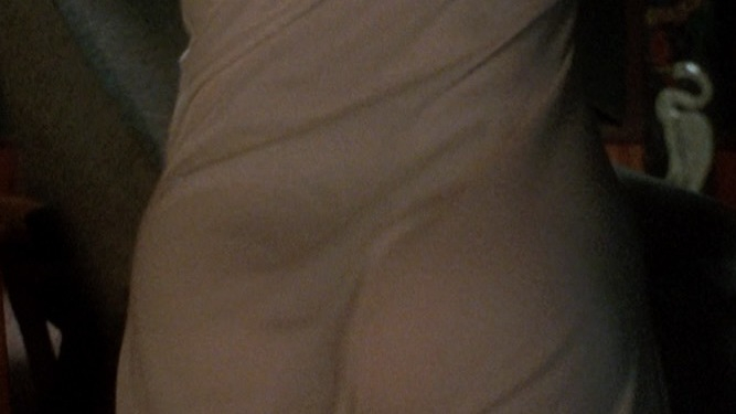 Hottest Jennifer Lopez Scene in Anaconda. Sexy, Latina, SFW. 672266