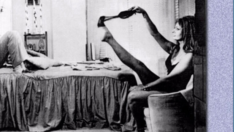 Hottest Sophia Loren Scene in Yesterday, Today and Tomorrow. Underwear, SFW. 628802