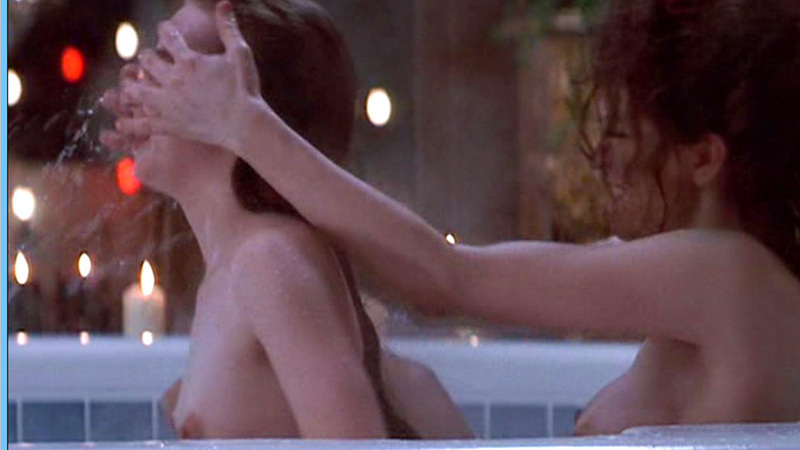 Courtney Love Nude in The People vs. Larry Flynt. Breasts, Lesbian, couple in bath, nude. 547456