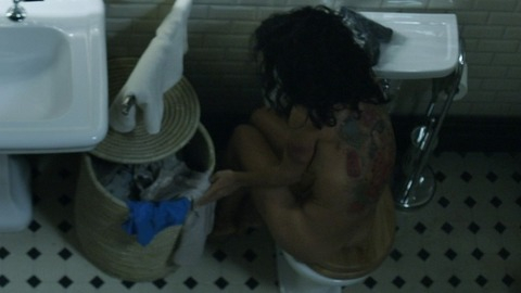 Salma Hayek in Everly (2014) Butt Bathroom Brunette 762438