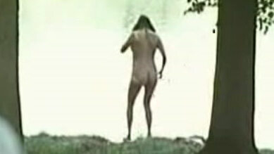 Barbara Hershey Naked in Love Comes Quietly. Butt, back exposed, brunette. 641377