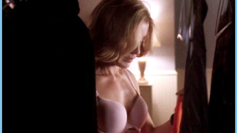 Hottest Felicity Huffman Scene in Desperate Housewives. Underwear, SFW, brunette. 661322