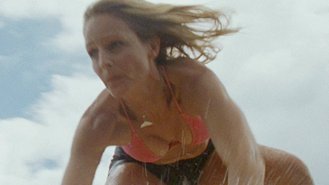 Sexiest Helen Hunt Scene in Soul Surfer. Bikini, SFW, blonde. 699367