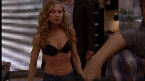 Holly Hunter in Saving Grace (2007-2009) Underwear Black Bra Blonde 672999