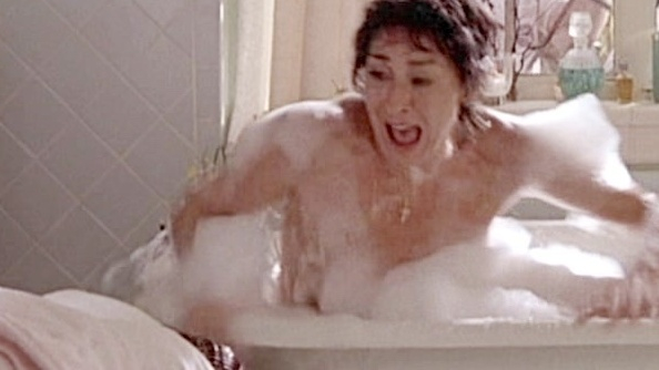 Anjelica Huston Nude in The Perez Family. Breasts, bathtub, brunette. 544570