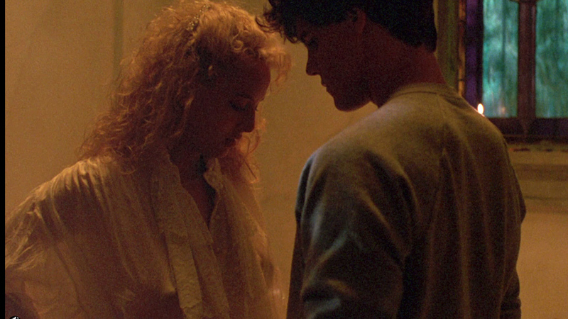 Sexiest Scenes of Lisa Taylor from Fire with Fire. Sexy, SFW, blonde. 714005