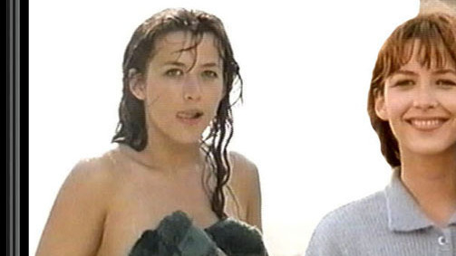 Sophie Marceau Nude in Fanfan. Breasts, black top, brunette. 556030