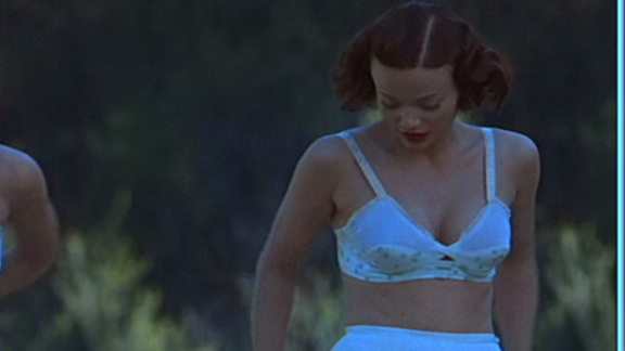 Sexiest Scenes of Young Sophia Darling Richards from How to Make an American Quilt. Underwear, cleavage, redhead. 542519