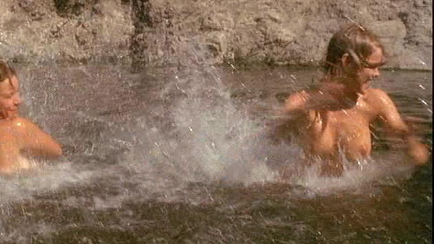 Julie McCullough Naked in Big Bad Mama II. Breasts, Skinny Dipping, nude. 536881