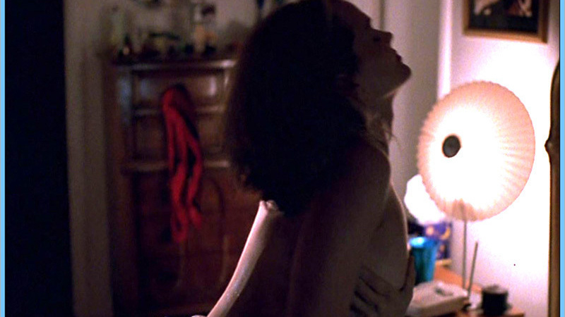 Sexiest Scenes of Emma from Stranger Than Fiction. Sexy, couple in bed, hand on breast. 561089