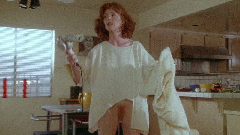 Julianne Moore Nude in Short Cuts. Bush, bottomless, hair dryer. 800302