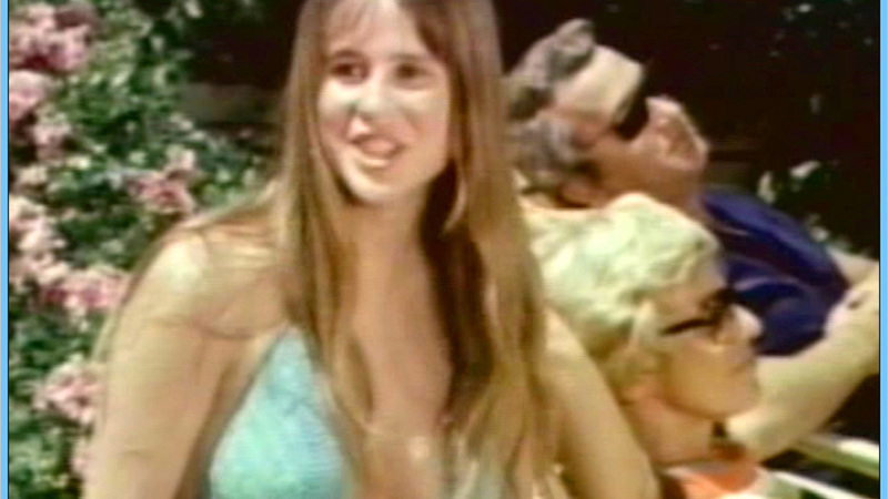 Sexiest Gina Biggs Scenes. Bikini, SFW, blonde. 625366
