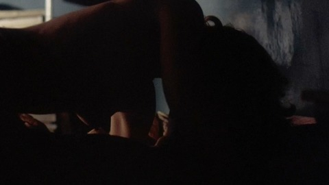 Gwyneth Paltrow Naked in Sylvia. Breasts, couple in bed, dark. 772207
