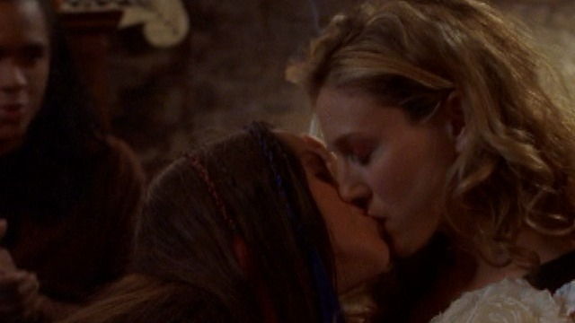 Sexiest Sarah Jessica Parker Scene in Sex and the City. Lesbian, SFW, blonde. 750217