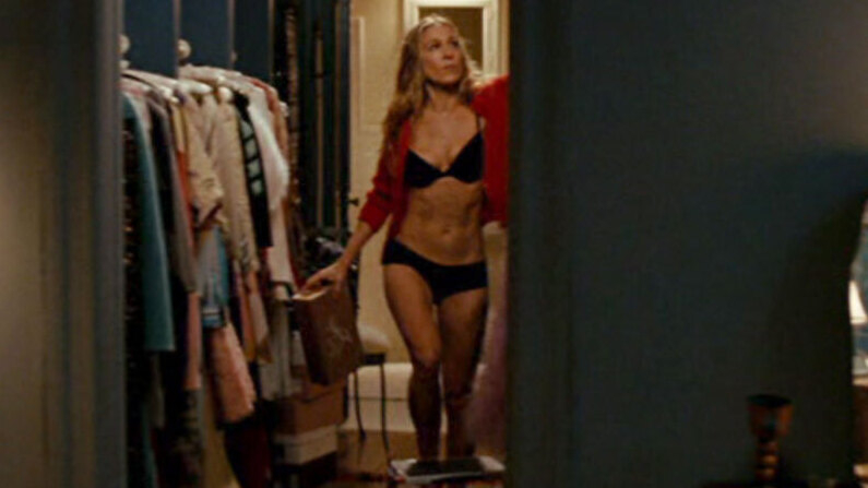 Sexiest Scenes of Carrie Bradshaw from Sex and the City. Underwear, SFW, black bra. 577133