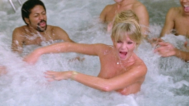 Valerie Perrine Nude in Can't Stop the Music. Breasts, blonde, hot tub. 550294