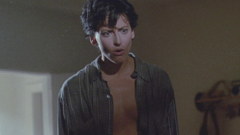 Lori Petty in Point Break (1991) Sexy Black Hair Cleavage 694519