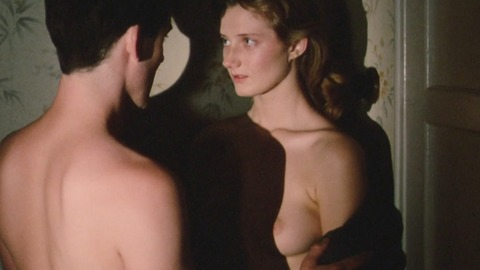 Joely Richardson Nude as Jean Travers (Young). Breasts, couple, left breast. 750428