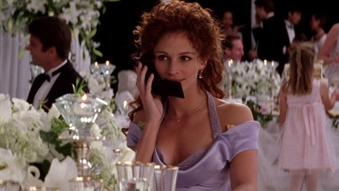Julia Roberts in My Best Friend's Wedding (1997) Sexy Bridesmaid Cleavage 761870
