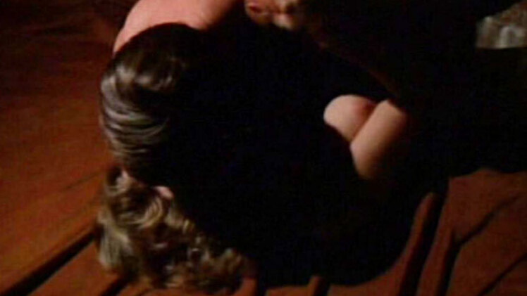 Susan Sarandon Nude as Catherine Alexander Douglas. Breasts, brunette, couple. 550412