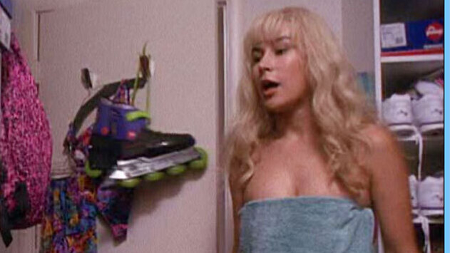 Sexiest Scenes of Stacy from Made in America. Sexy, bath towel, blodne. 554081