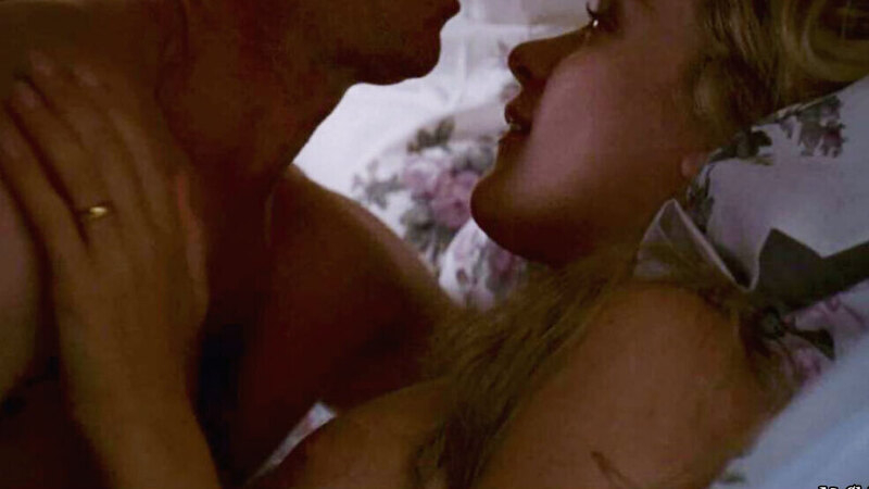 Chloë Sevigny Naked as Nicolette Grant. Breasts, blonde, couple in bed. 662187