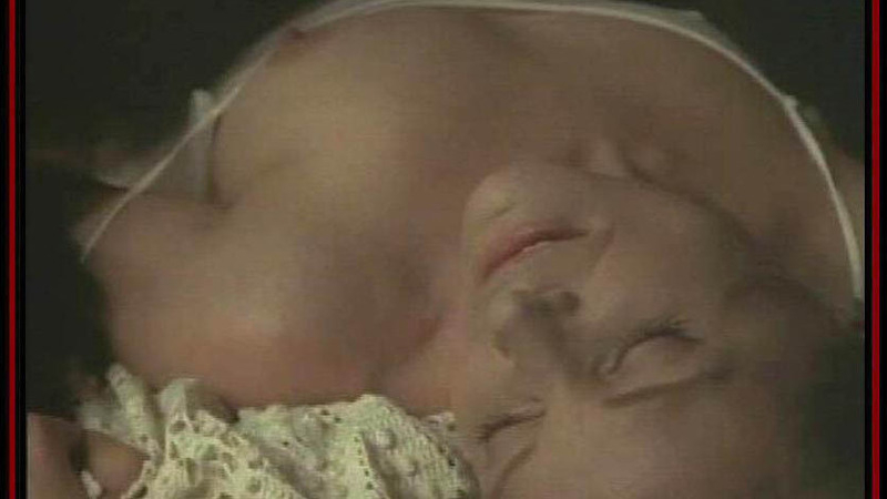 Helen Shaver Nude in Poltergeist: The Legacy. Breasts, blonde, left breast. 653530