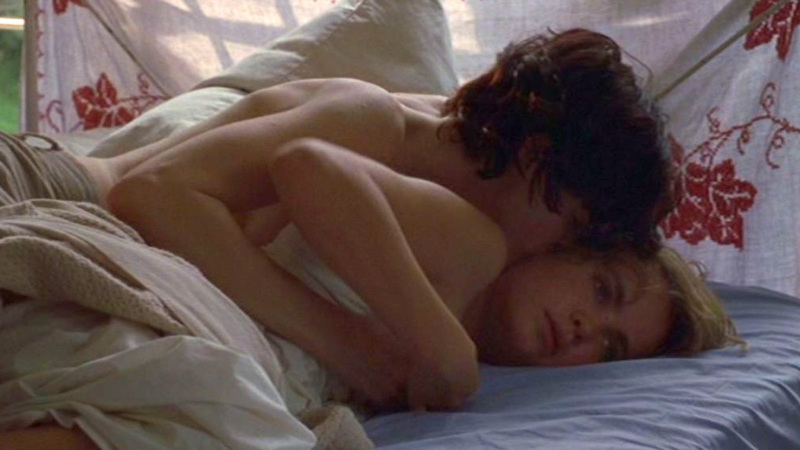 Ally Sheedy Nude as Lucy Berliner. Breasts, Lesbian, brunette, laying in bed. 548912