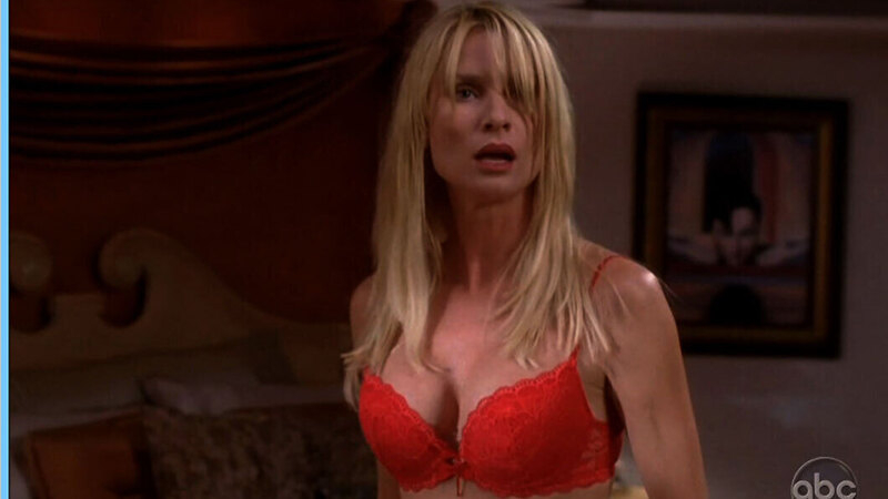 Sexiest Scenes of Edie Britt from Desperate Housewives. Underwear, SFW, blonde. 661355