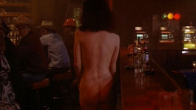 Nudes of Lynda Dummar from Melvin and Howard. Butt, bar, brunette. 553062