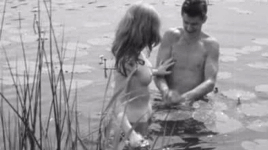 Gerd from Ung flukt Naked. Breasts, black and white, blonde. 609131
