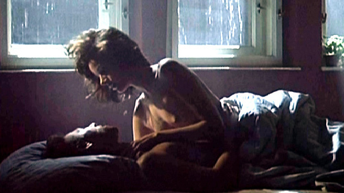Nudes of Daniela Santini from Der Joker. Breasts, brunette, couple in bed. 547854