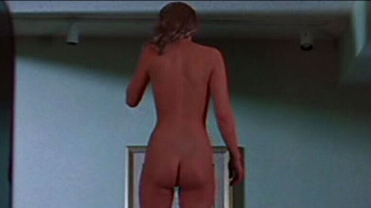 Tahnee Welch Nude in Body and Soul. Butt, back exposed, brunette. 618472