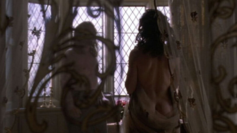 Olivia Williams Naked as Lady Anne Fairfax. Butt, back exposed, nude. 620535
