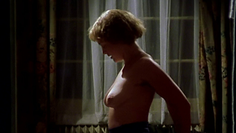 Kate Winslet Naked in Iris. Breasts, cowgirl, girl on top. 792325
