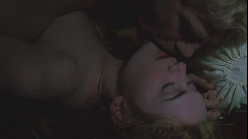 Kate Winslet Naked as Ophelia. Butt, couple in bed, nude. 688557