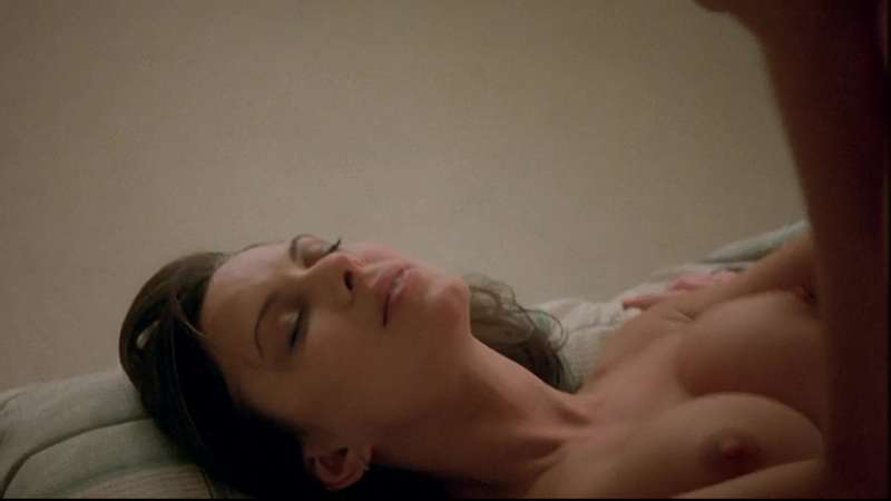 Kari Wuhrer Naked as Ann Stewart / Anna Johnson. Breasts, brunette, nude. 590313
